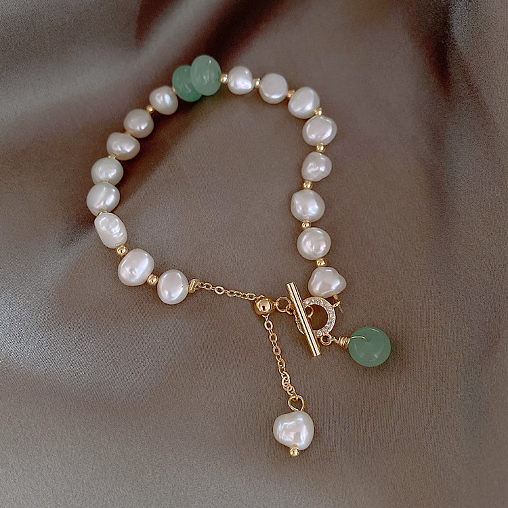 Women Irregular Freshwater Pearl Adjustable Bracelet - Foto 3